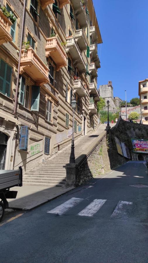 Dal Castello Alle 5Terre لا سبيتسْيا المظهر الخارجي الصورة